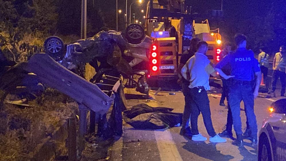 İhbar üzerine olay yerine sağlık, itfaiye ve polis ekipleri sevk edildi. 