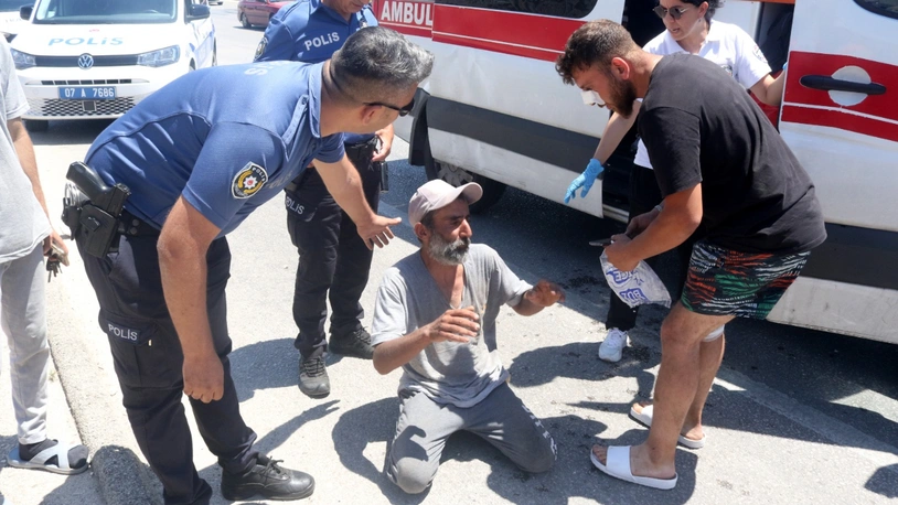 Antalya'da korkunç kaza: Baba oğullarının yanında diz çöküp ağladı!