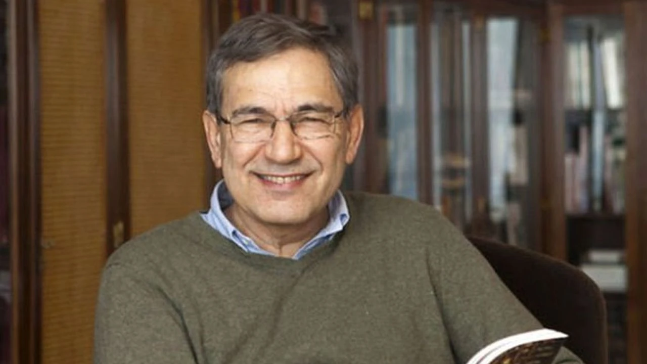 Orhan Pamuk kimdir?