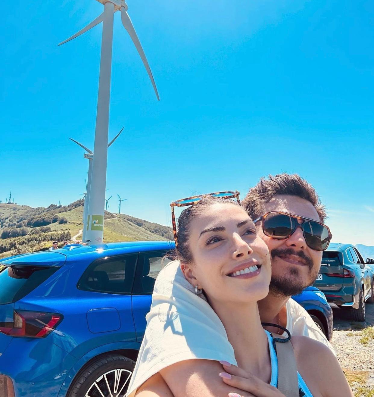 Eşiyle ilk profesyonel düeti