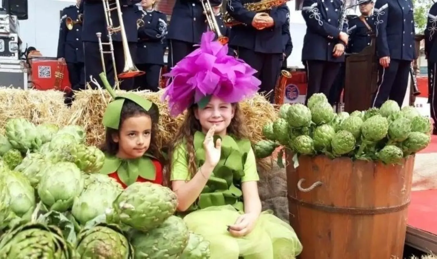 Urla Belediye Baskani Selcuk Balkan Enginar Festivaline Hazir Gwmd7Xjm (1)