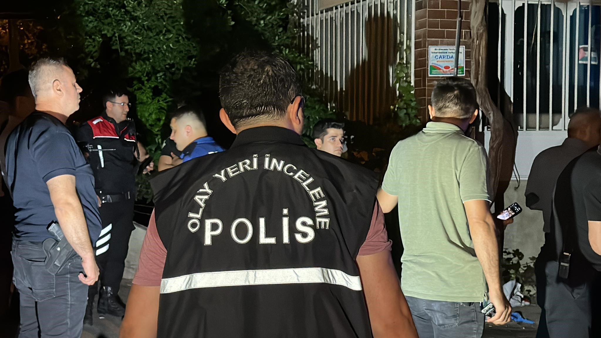 Uşak'ta Yolda Karşılaştığı Husumetlisini Öldürdü (2)