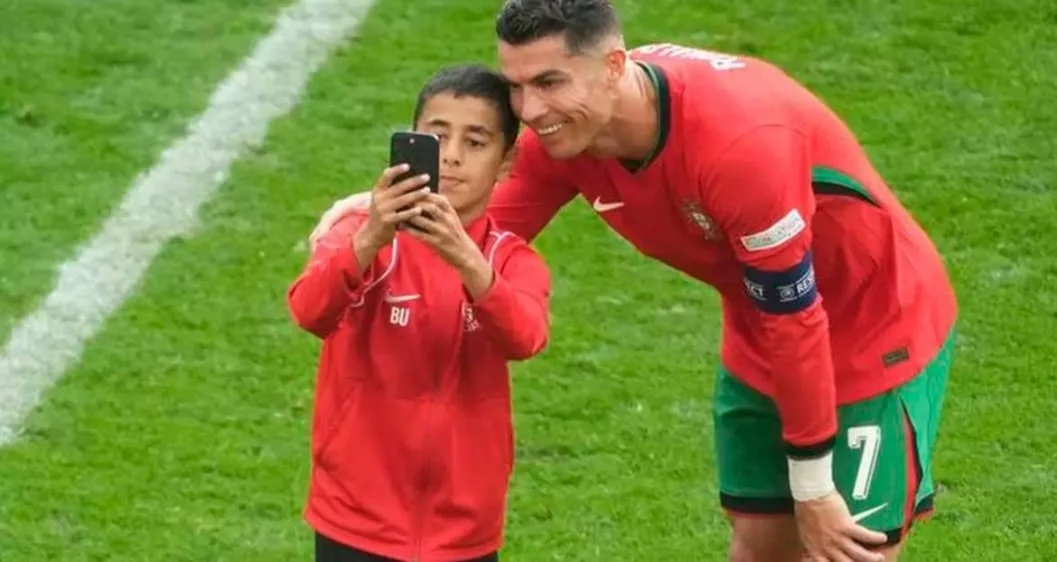 Ronaldo ile selfie çeken çocuk Türk çıktı