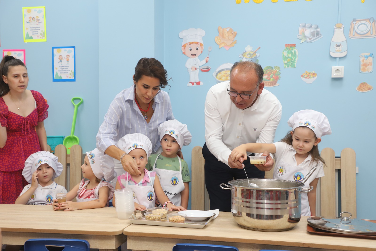 “Bu hizmetimizi diğer mahallelerimize yaymanın gayreti içinde olacağız”