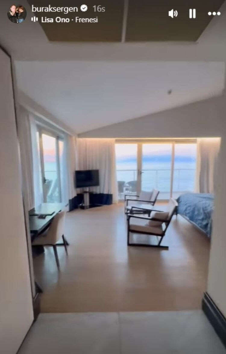 Balayında Ultra Lüks Odada Romantik Anlar