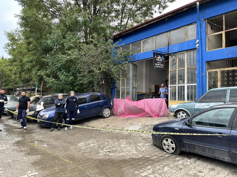 Sanayi sitesinde dehşet saldırı: 1 ölü