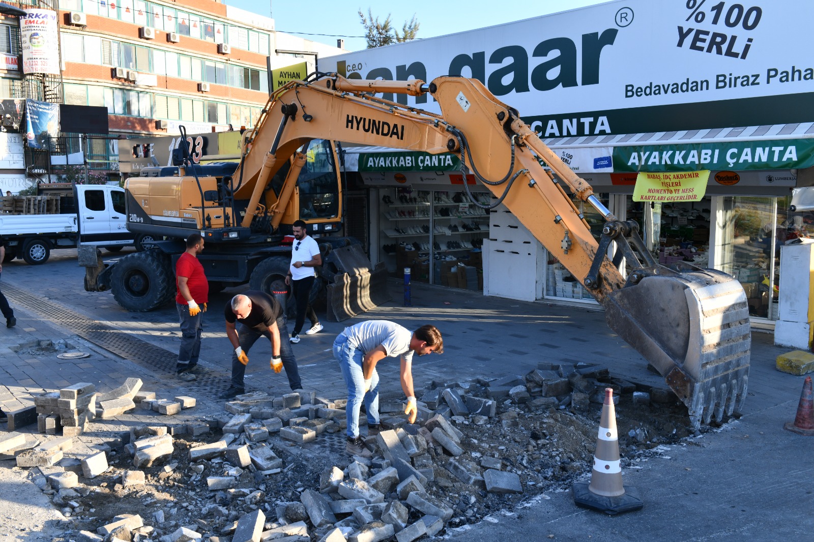 “Yenilemeye üst yapıdan başladık”