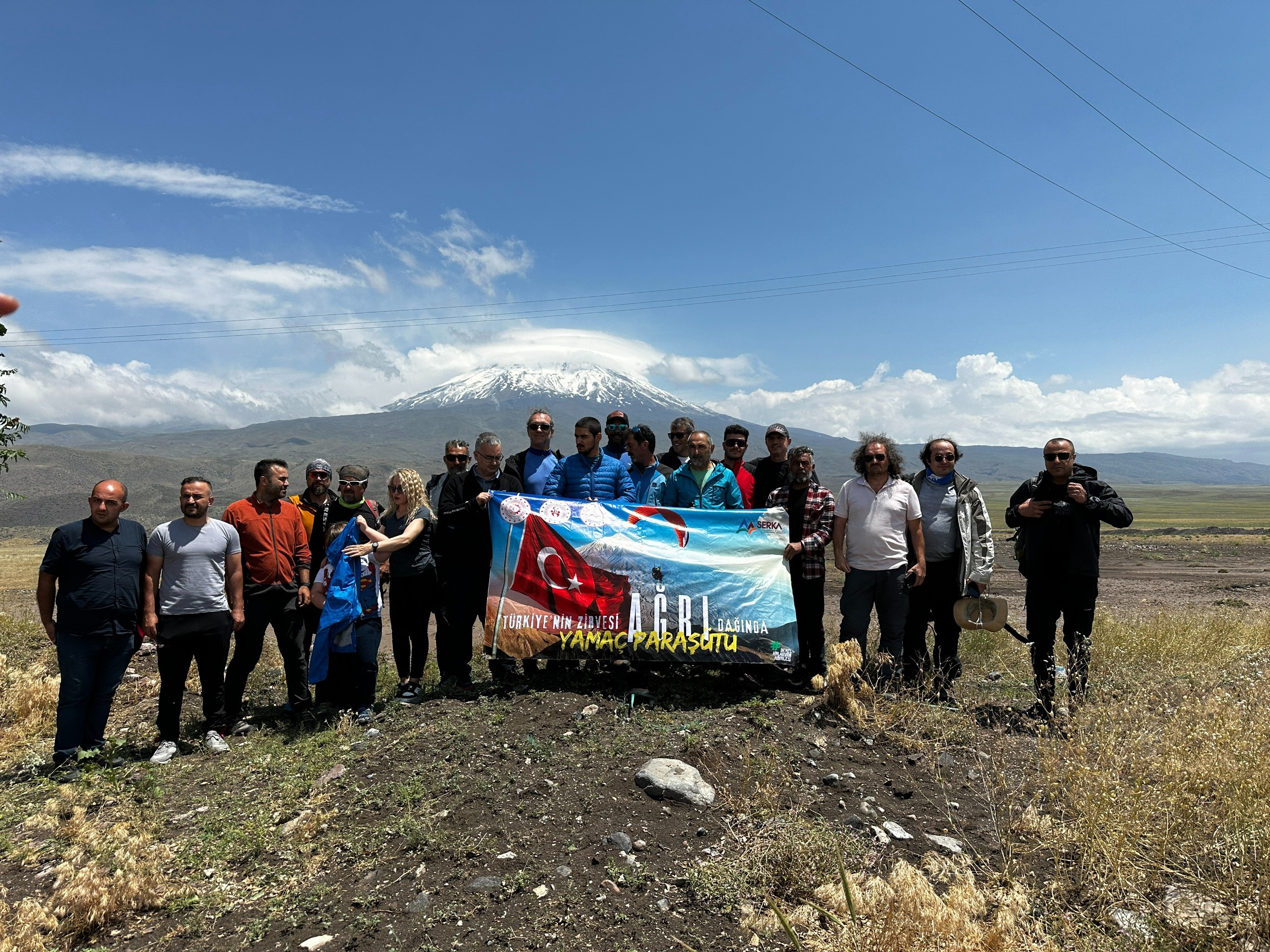 Ağrı Dağı'nda Avrupa Yamaç Paraşütü Rekoru Kırıldı (3)