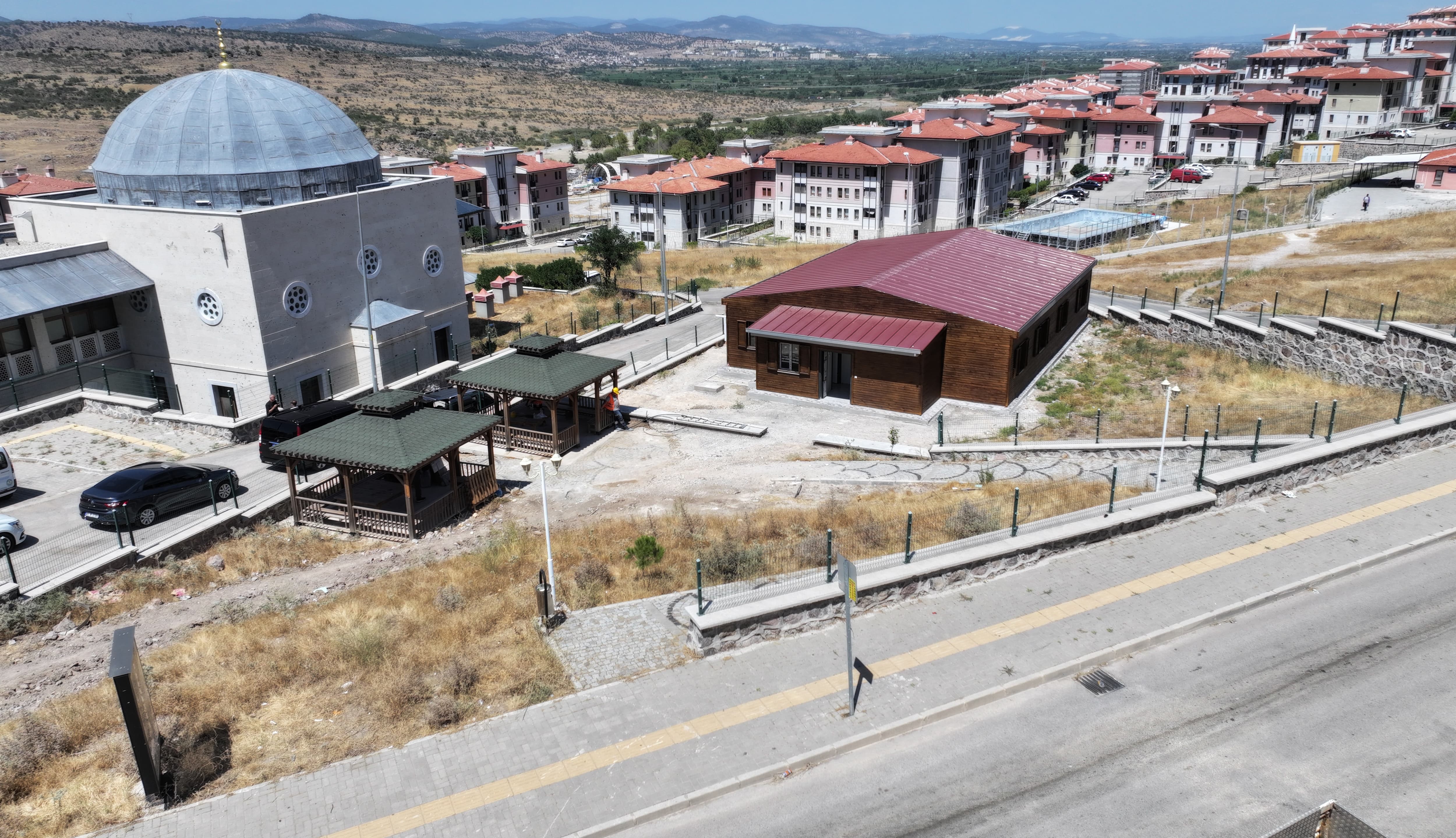 Çocuklarımızın yanında olmaya devam edeceğiz