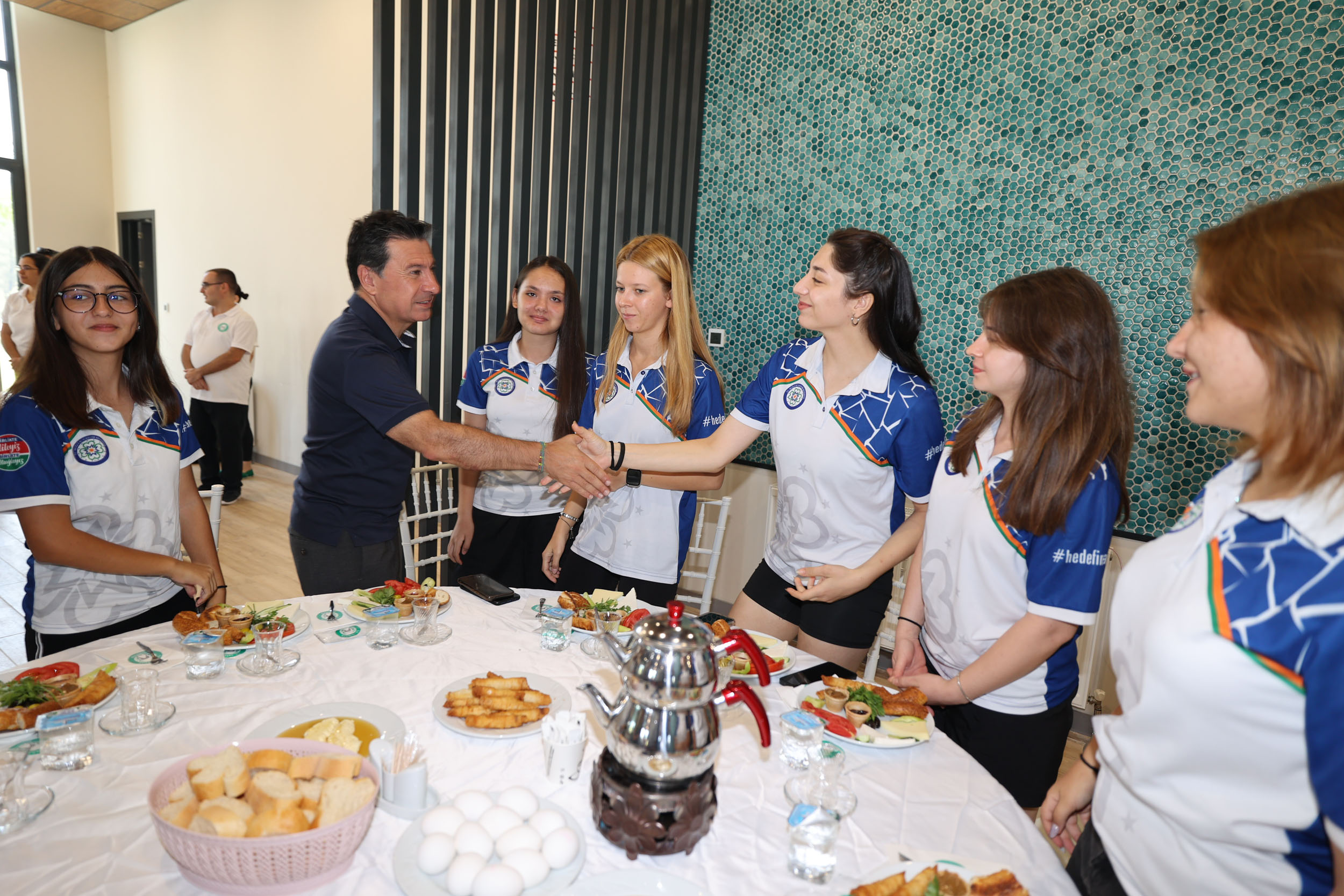 “Sporcularımız Türkiye’nin gururu oldu” 