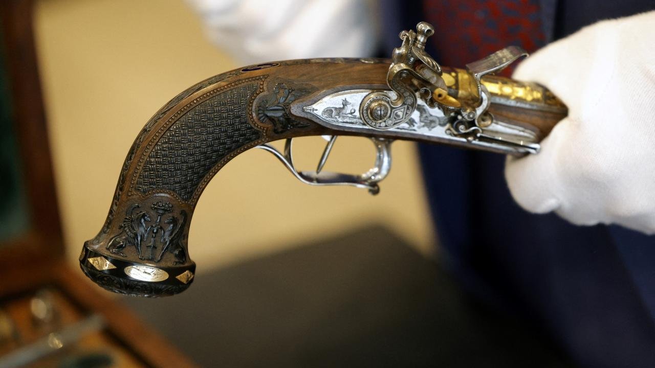 Alıcının Fransız olması gerekiyor