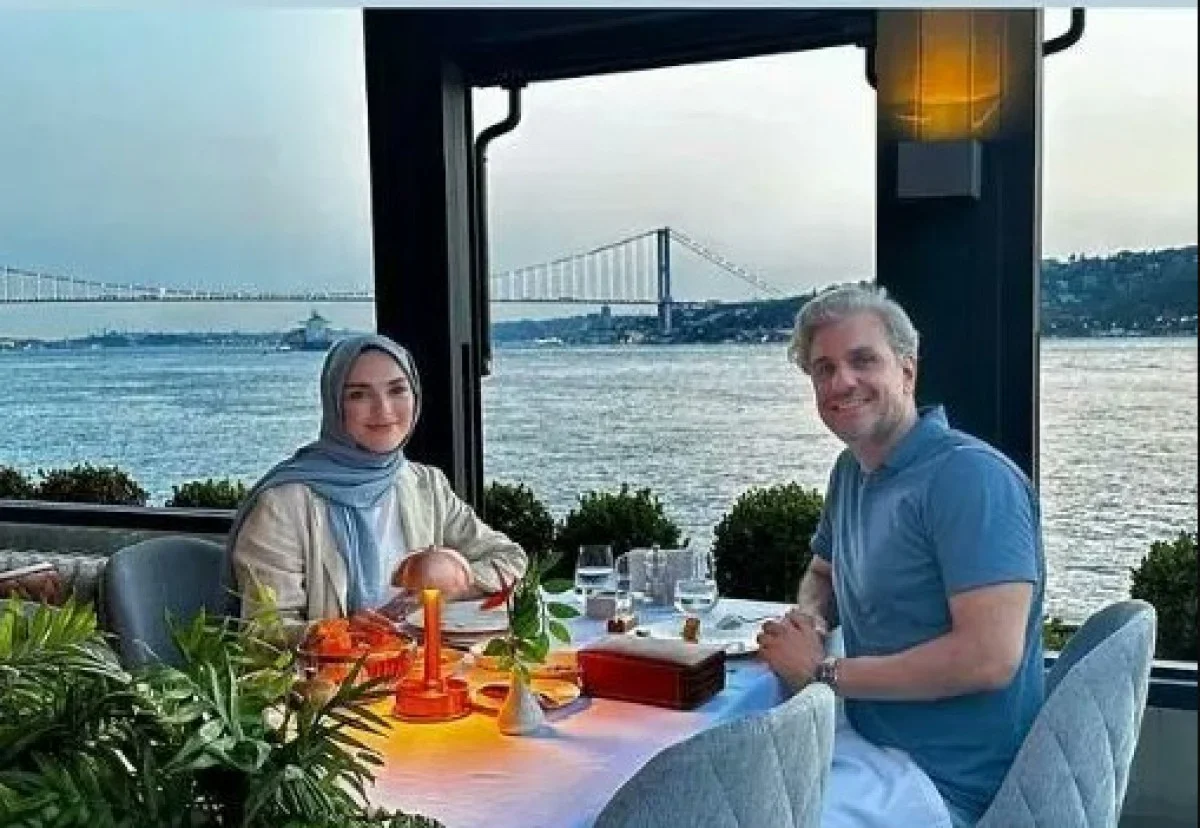 Paylaşılan fotoğrafta Uğur Bilgin ve İrem Uslu samimi bir şekilde poz verirken, ikilinin mutluluğu gözlerinden okunuyor. Fotoğrafı gören takipçiler çifte beğeni ve güzel yorumlar yağdırdı.