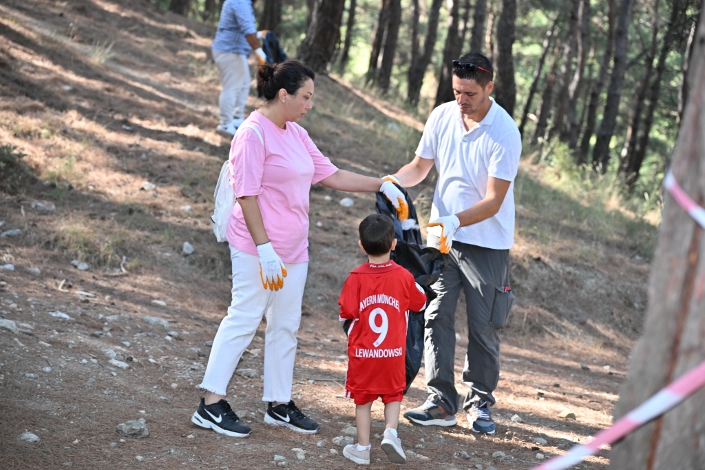 “Manisa’nın birçok güzelliği var ama bu güzelliklere sahip çıkmak gerekiyor”