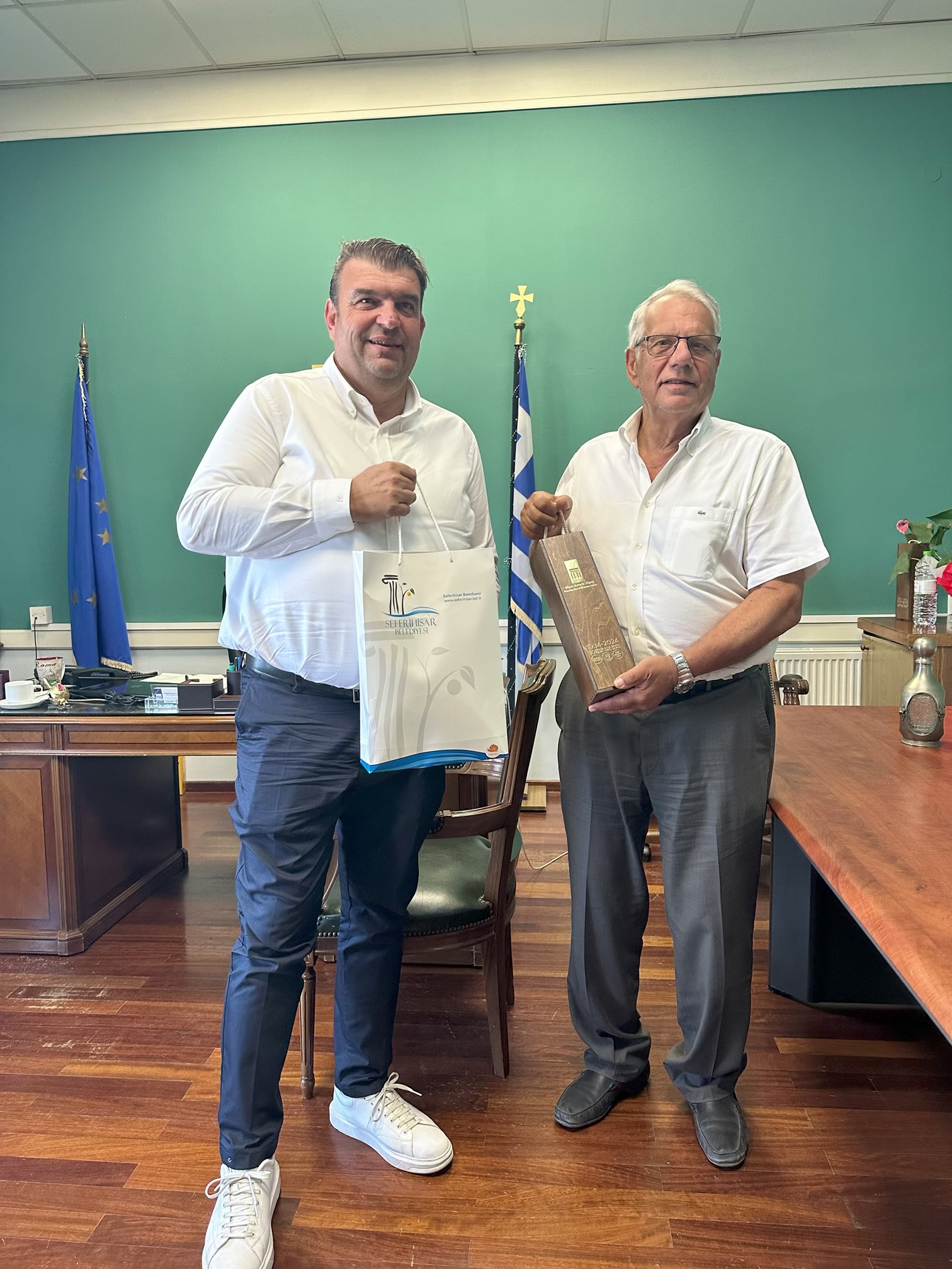 Belediyelerin önceliği üst siyaset değil, halkın refahı olmalı