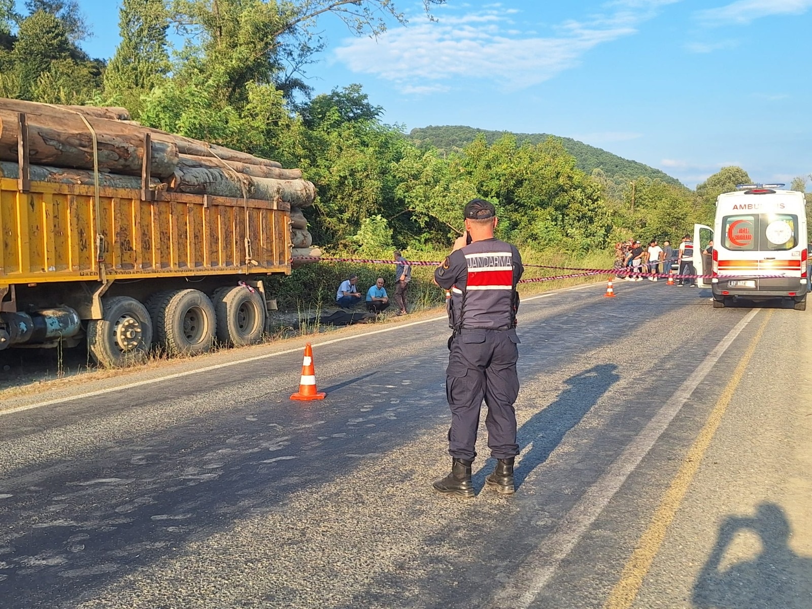 Kamyonun Çarptığı Elektrikli Bisikletli Kadın Öldü (3)