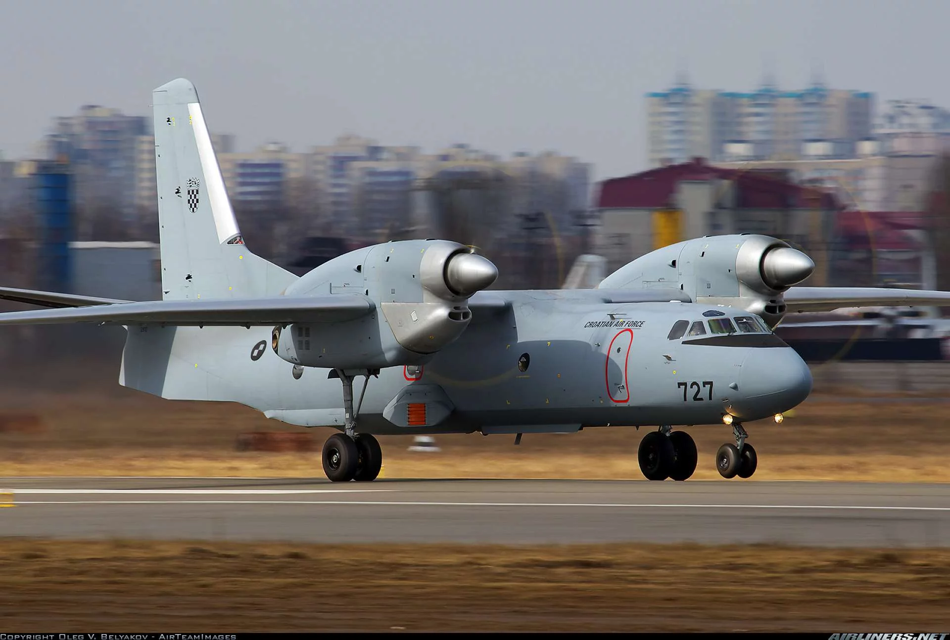 Ukraine To Receive Two An 32B Light Cargo Aircraft From Croatia In Secret Aid Transfer 925 005 E07Ae530