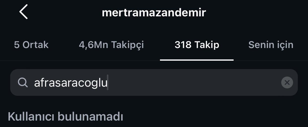 Son tatilde keyifli pozlar veren çiftin, ayrılık haberinin ardından sessizliğini koruması ise kafaları karıştırdı.