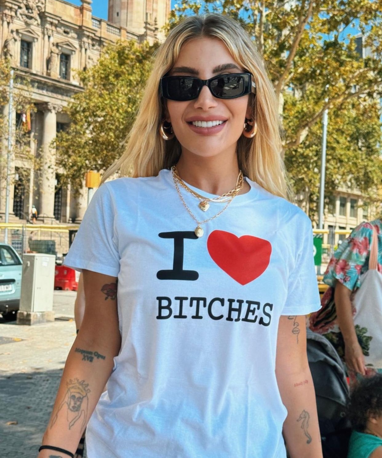 Barcelona'nın keyfini çıkartıyor