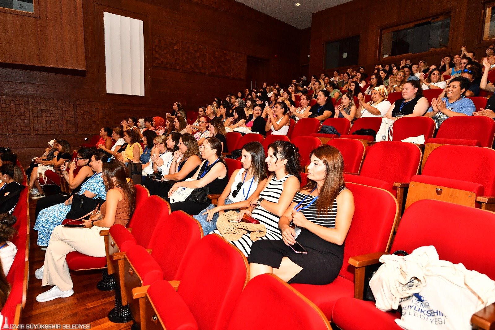 Geleceğe yatırım: Eğitim seminerleri