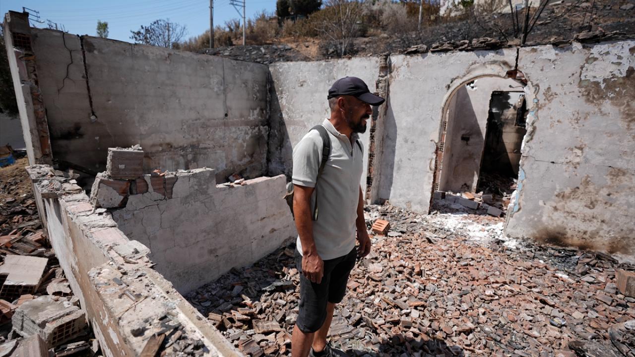 İzmir'in Karşıyaka ilçesindeki Yamanlar Dağı'nda 15 Ağustos'ta ormanlık alanda başlayan yangın yerleşim yerlerine kadar ulaşmıştı.