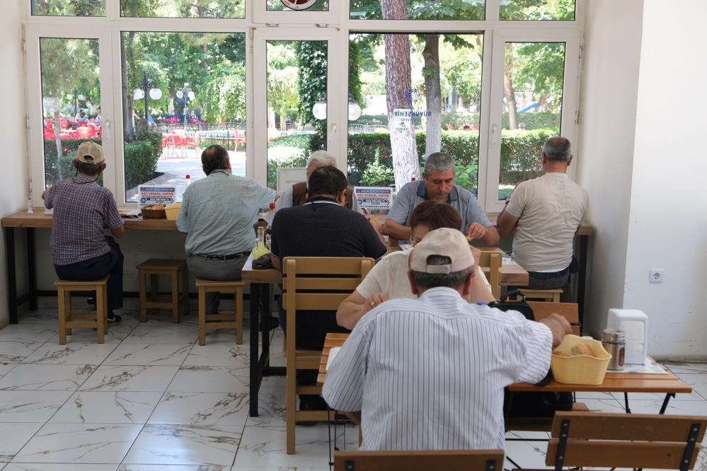 “Burada kendi evimde gibi rahat ediyorum”