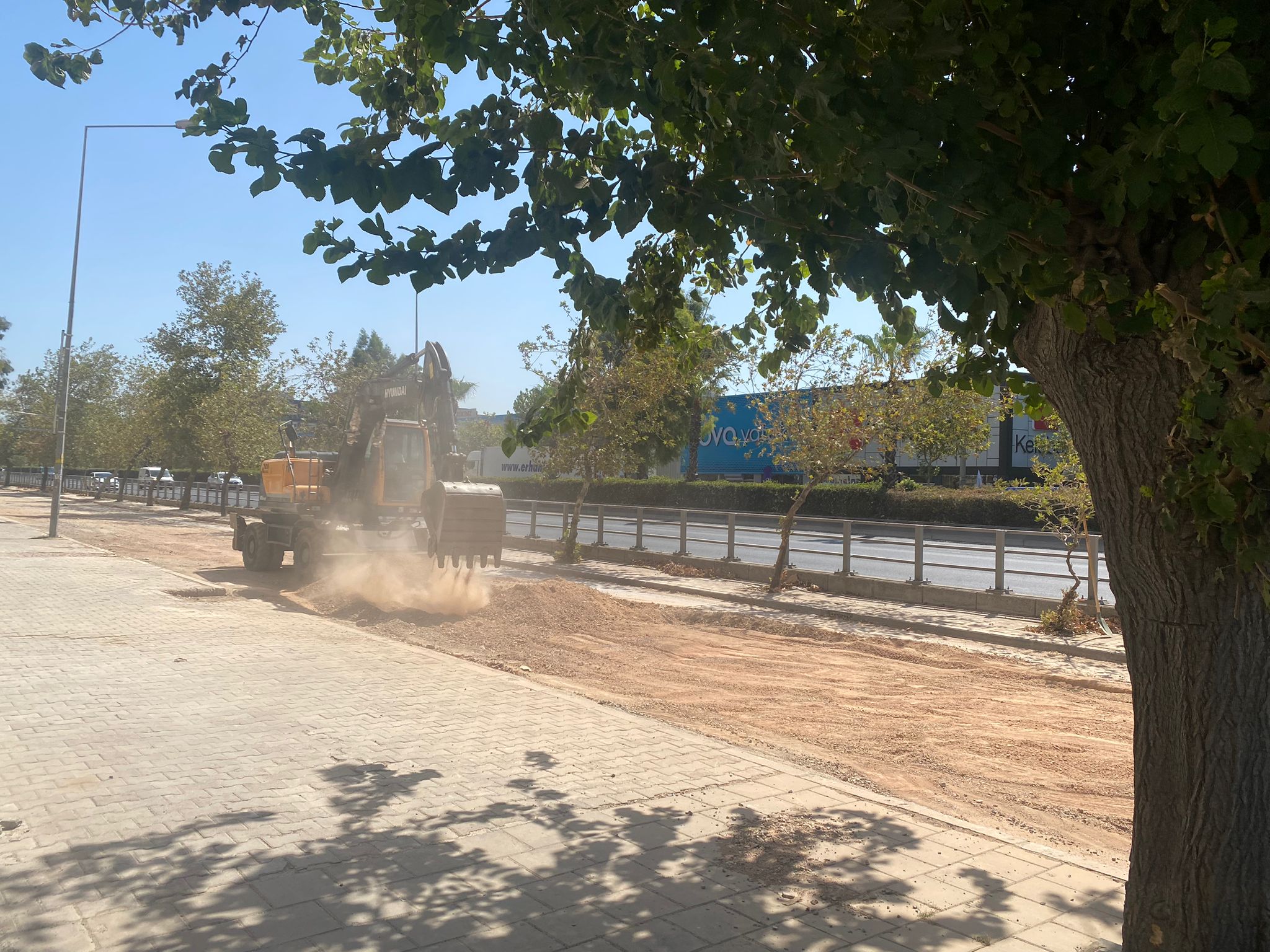 Ankara Caddesi Yan Yol Calisma