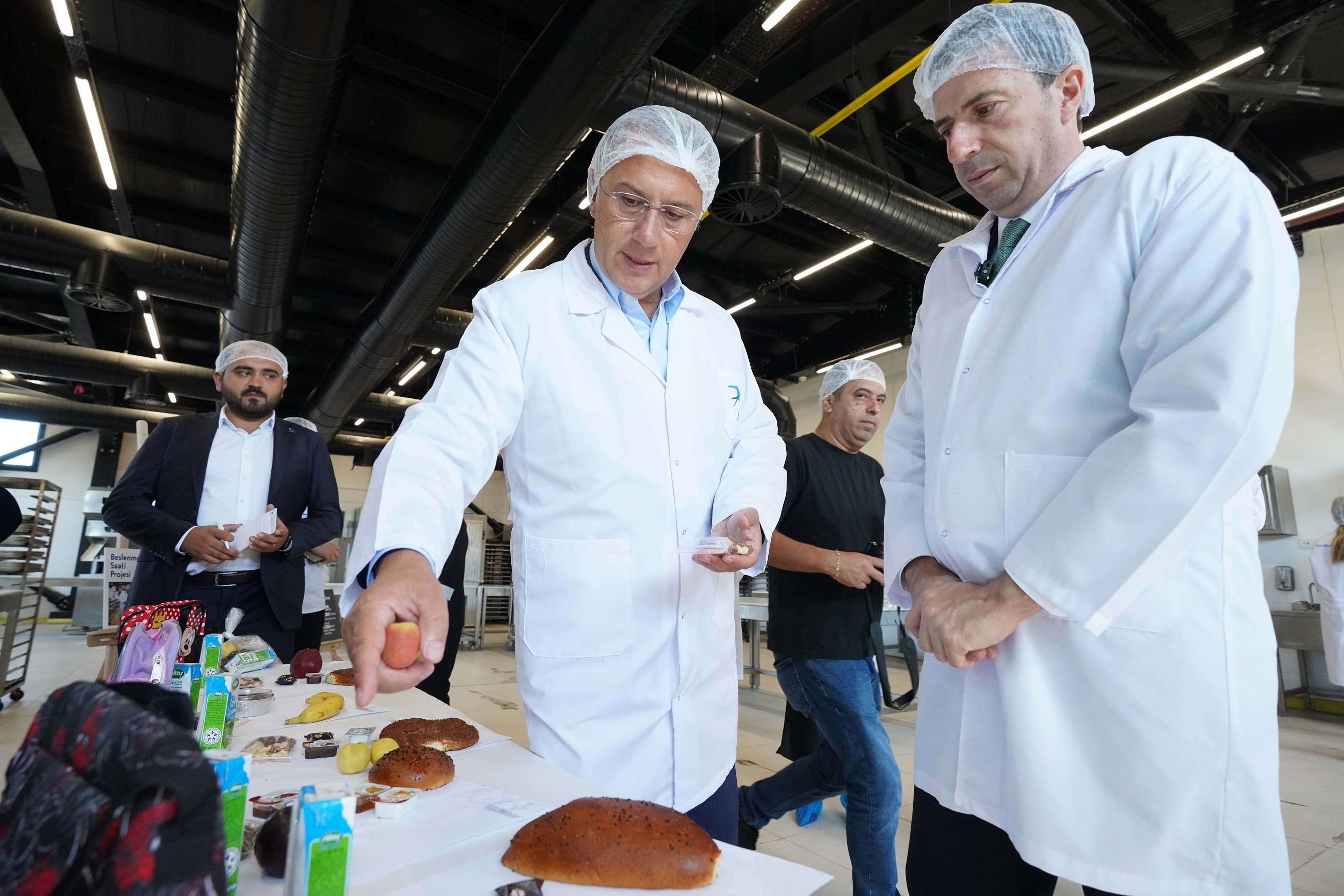 "Okullarda bir öğün ücretsiz yemek verilinceye kadar vazgeçmeyeceğiz"