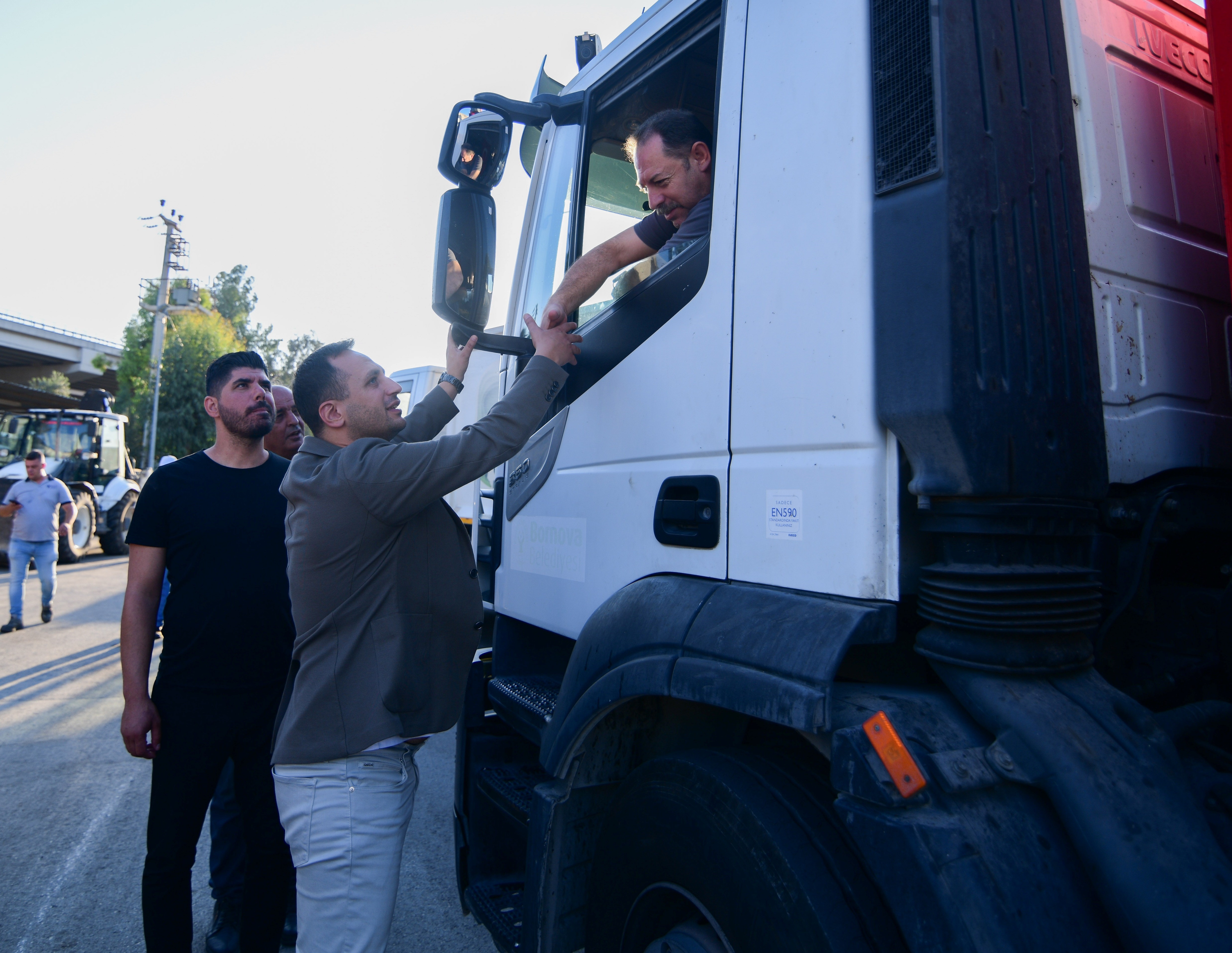 Asfalt ekiplerine moral ziyareti