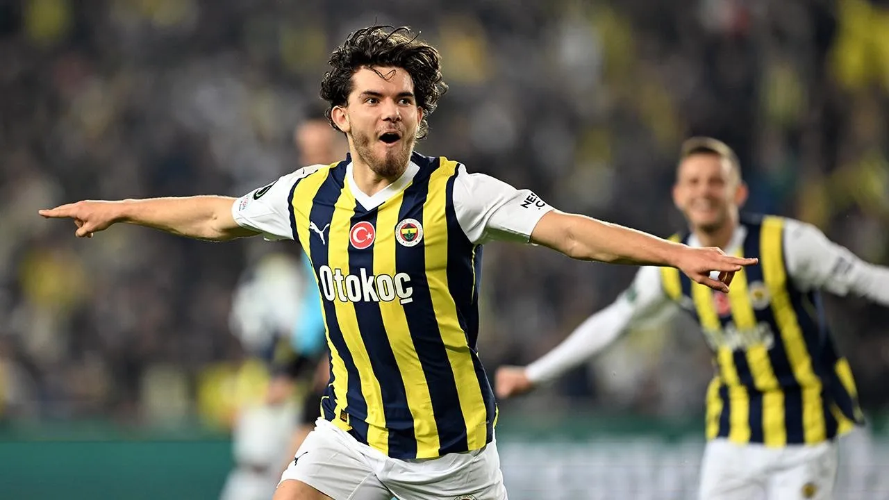 Fenerbahce Ferdi Kadioglu Transferini Acikladi Iste Fenerbahcenin Kazanacagi Bonservis Bedeli Dvgu Cover.jpg