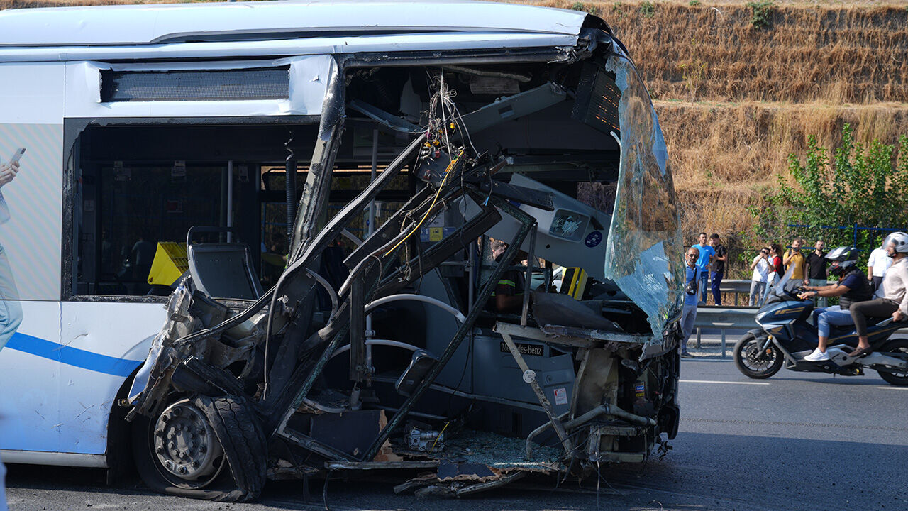 Kucukcekmecedeki Metrobus Kazasi Nedeniyle Gozatlina Alinanlar Adliyeye Sevk Edildi 17249977429043 3