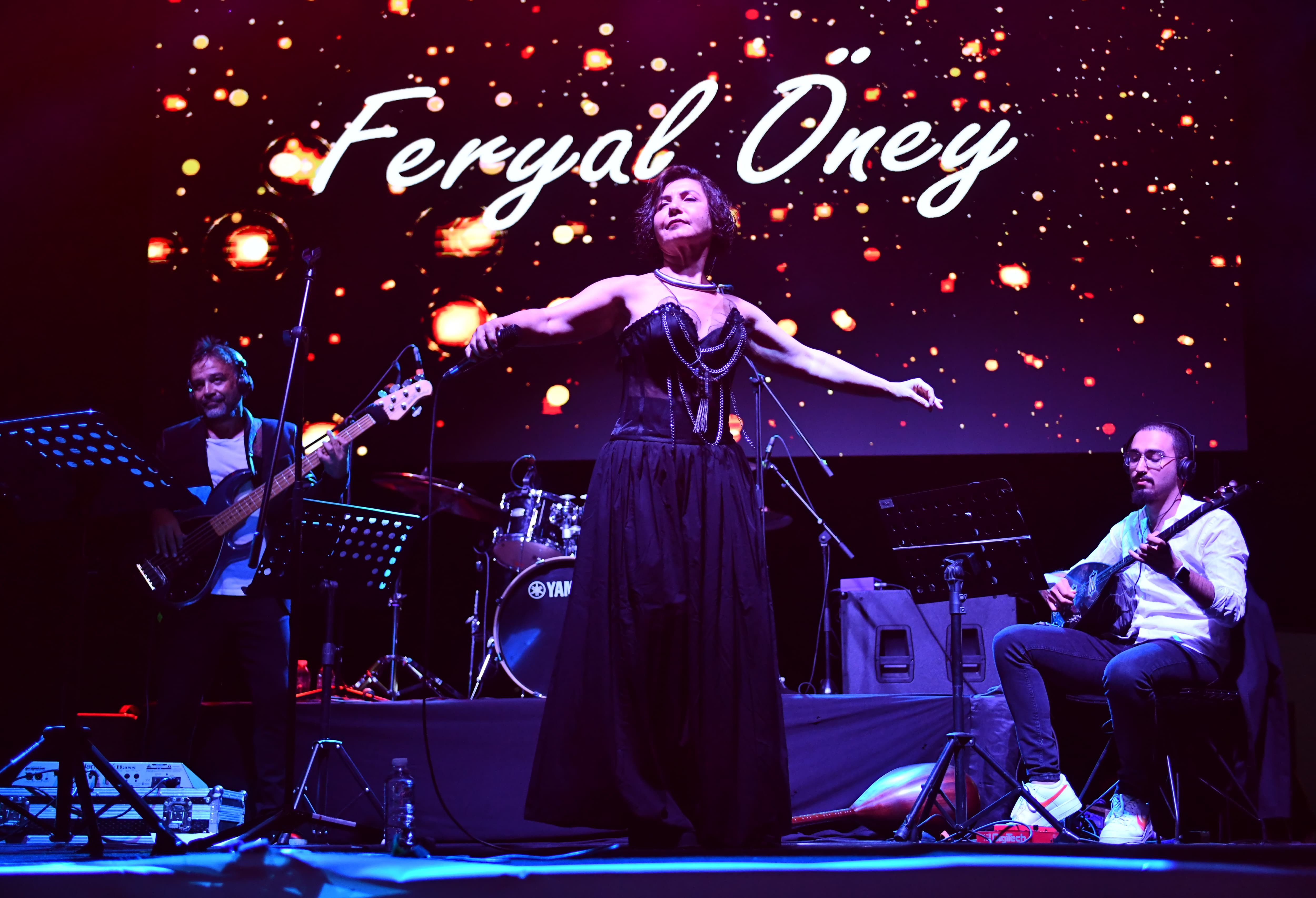 Feryal Öney’den Keyifli Konser