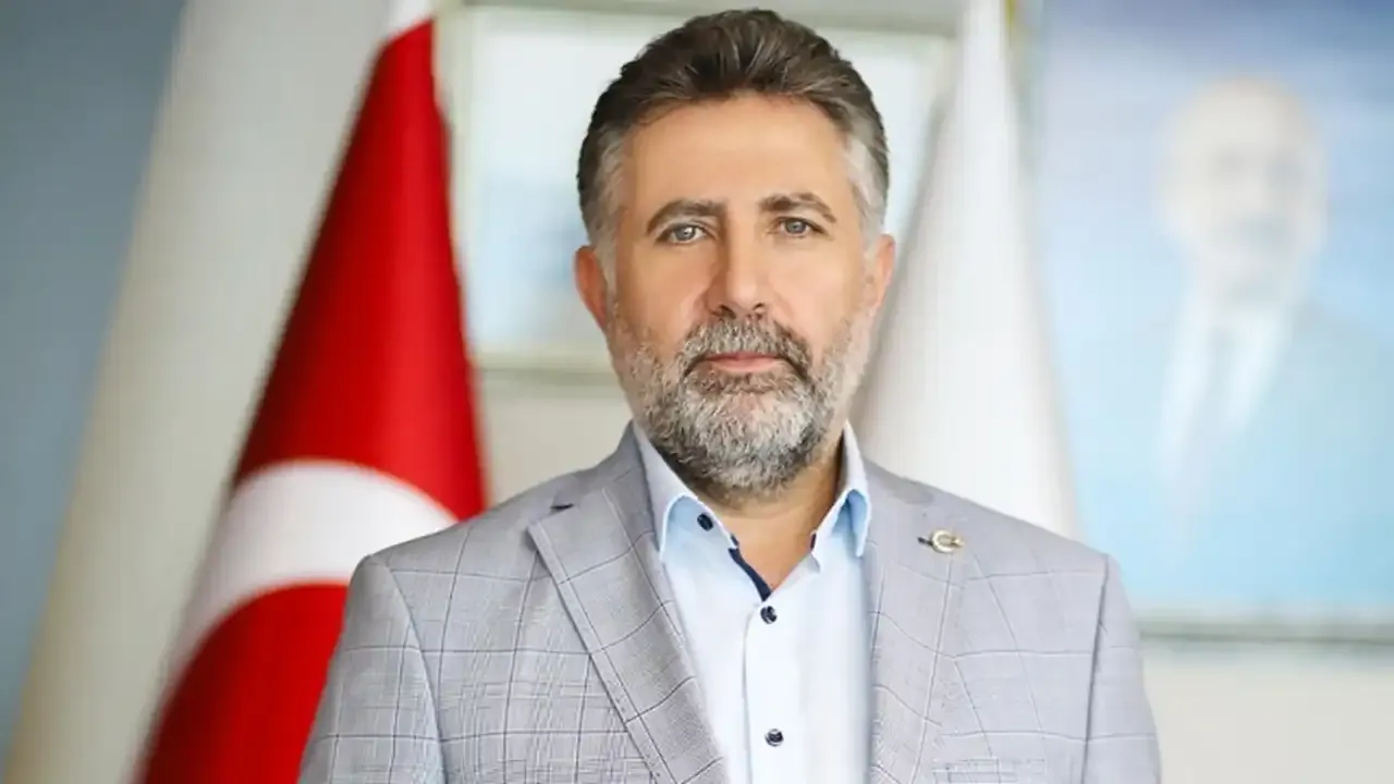 Serdar Sandal Iai