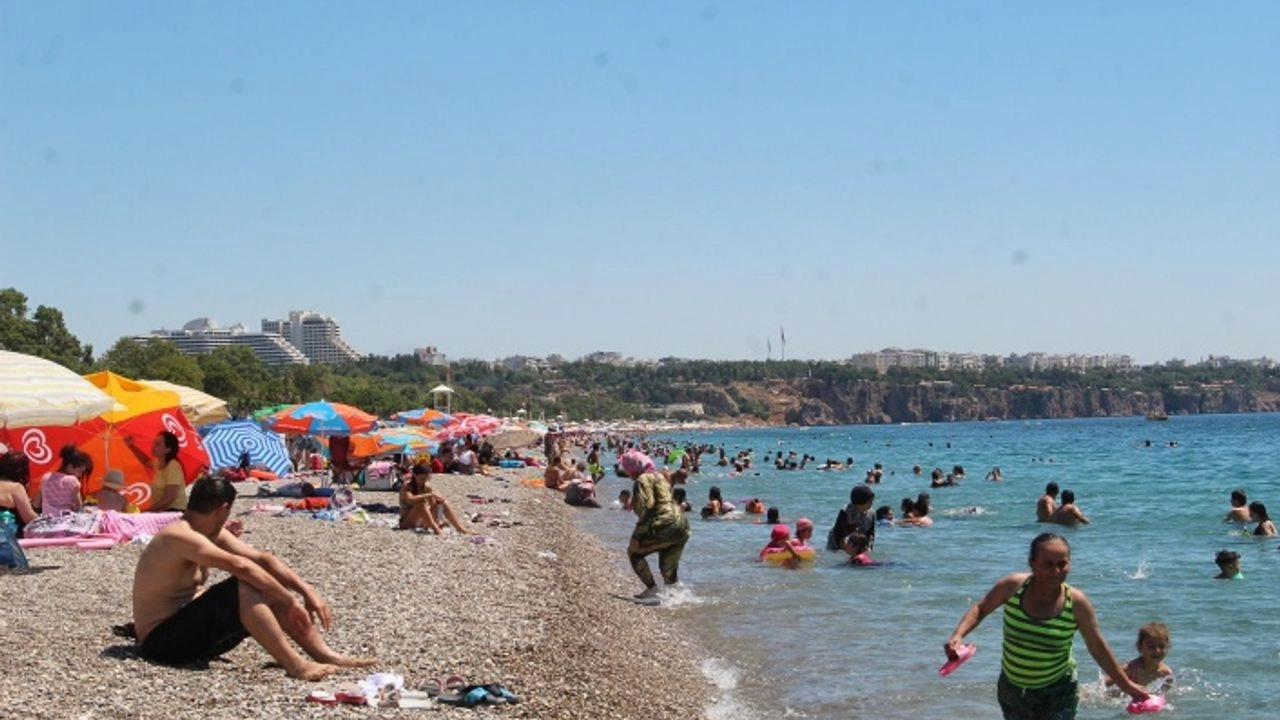 “Antalya’nın sıcağına alışamadım”