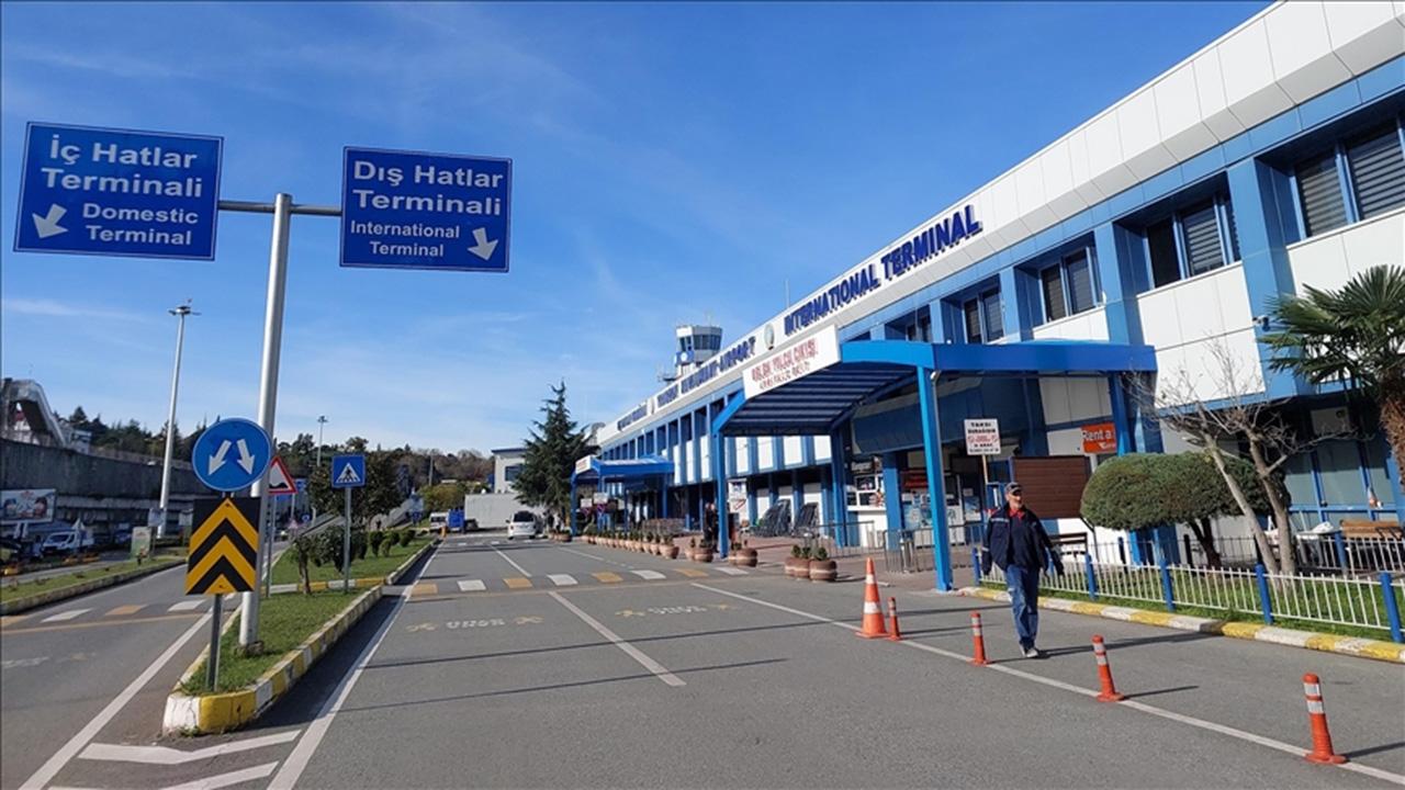 Trabzon Havalimani Aa 2272355