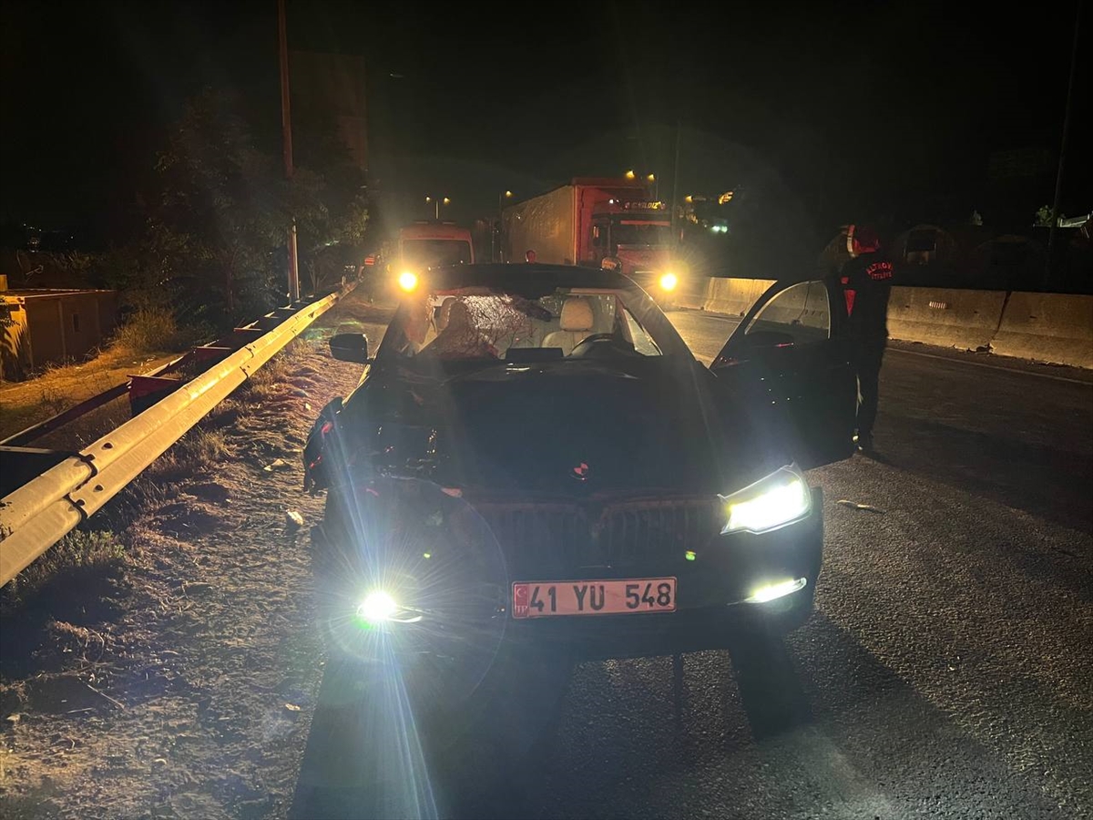 Yalova’da Otomobilin Çarptığı Baba Ve Oğlu Hayatını Kaybetti (3)