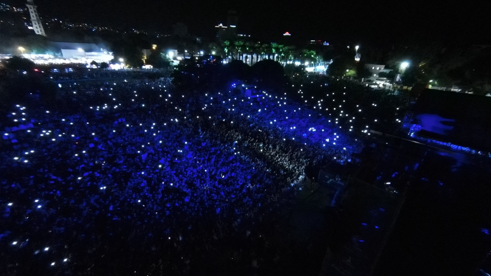 Alternatif sahnede akustik rüzgarı esecek