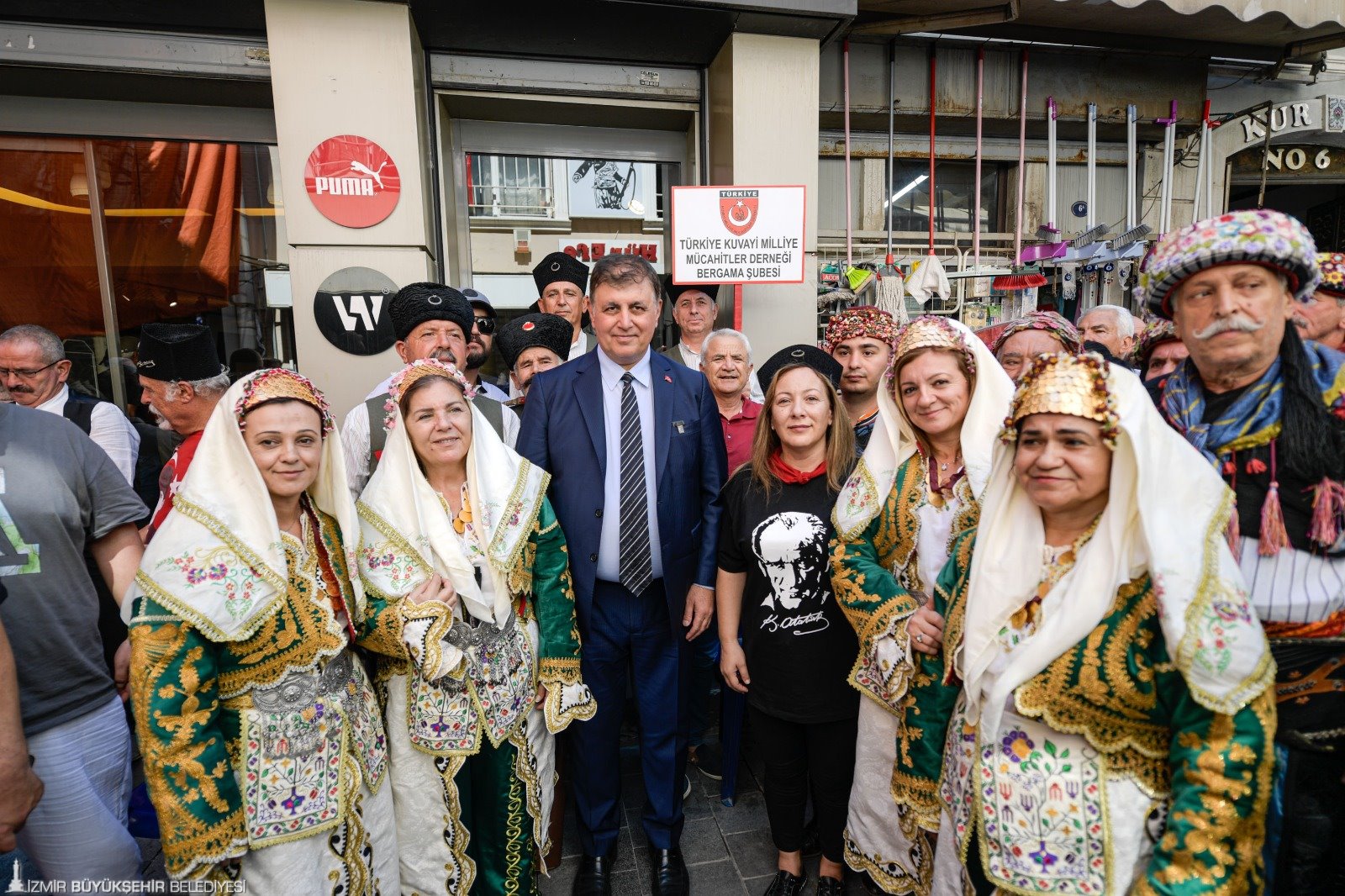 Üsküp ailesi olarak bu ev sahipliğine devam edeceğiz