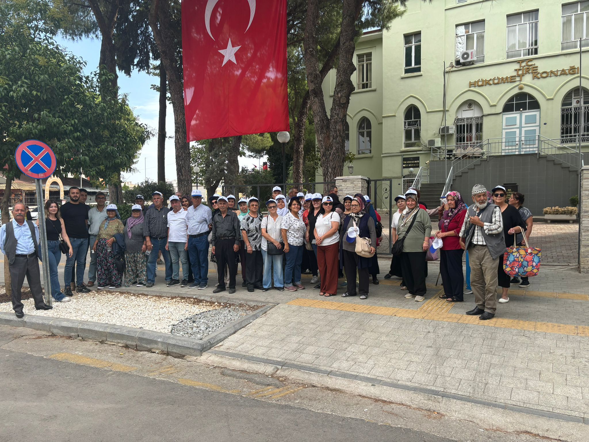 Ödemiş ve Tire'de dolu bir gün