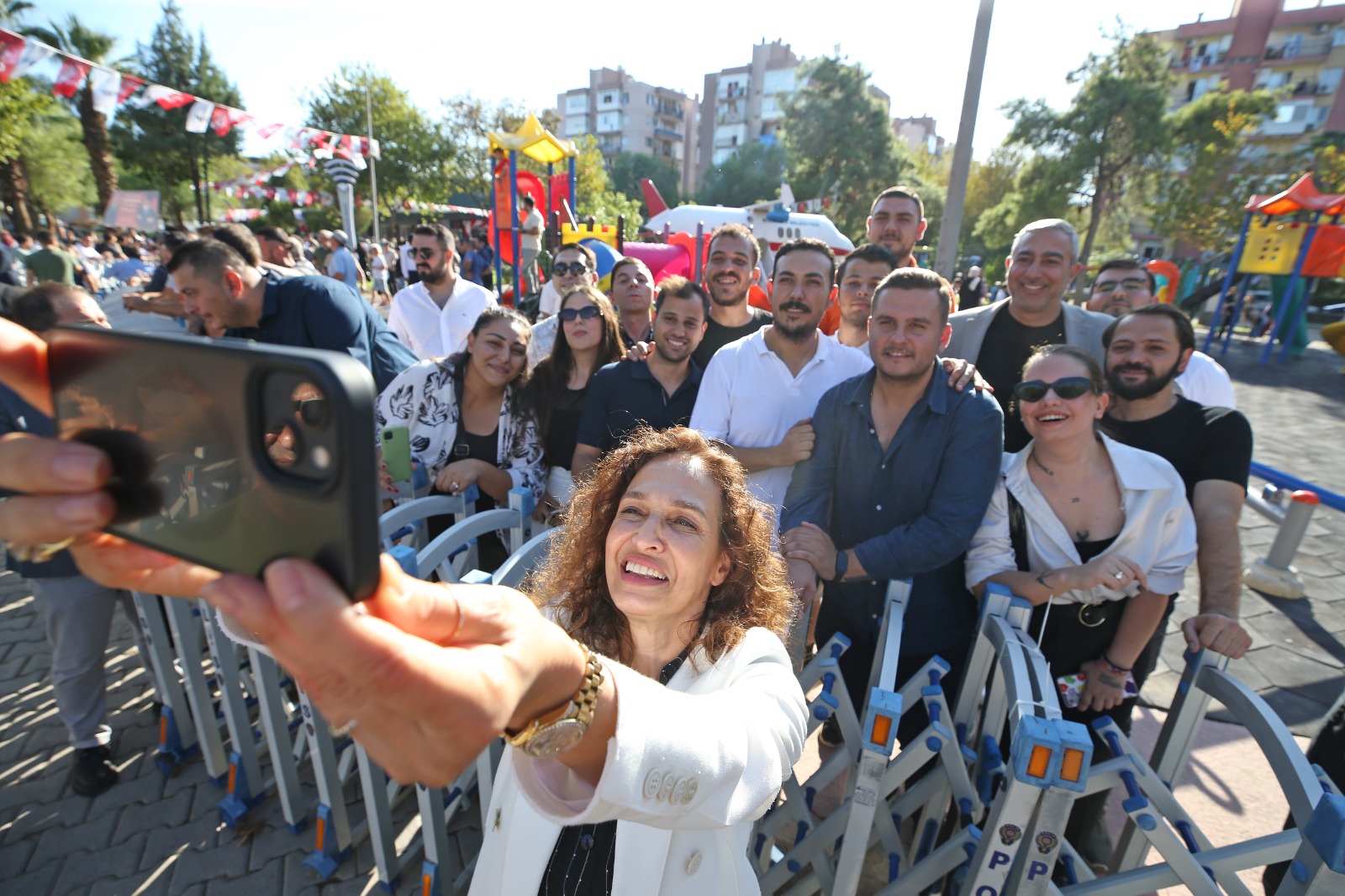 "Bu örnek dayanışmanın parçası olmaya davet ediyorum"