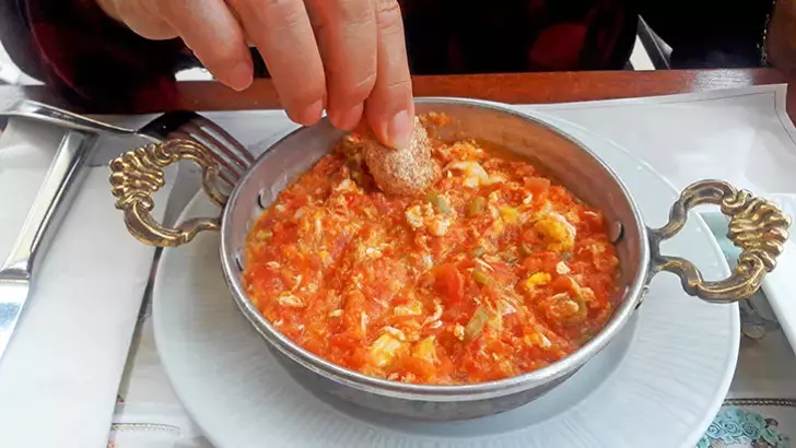 Menemen Malzemeleri Nelerdir?