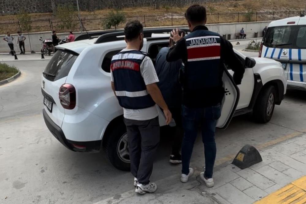 İzmir Merkezli Büyük Terör Operasyonu: 27 Şüpheli Gözaltında