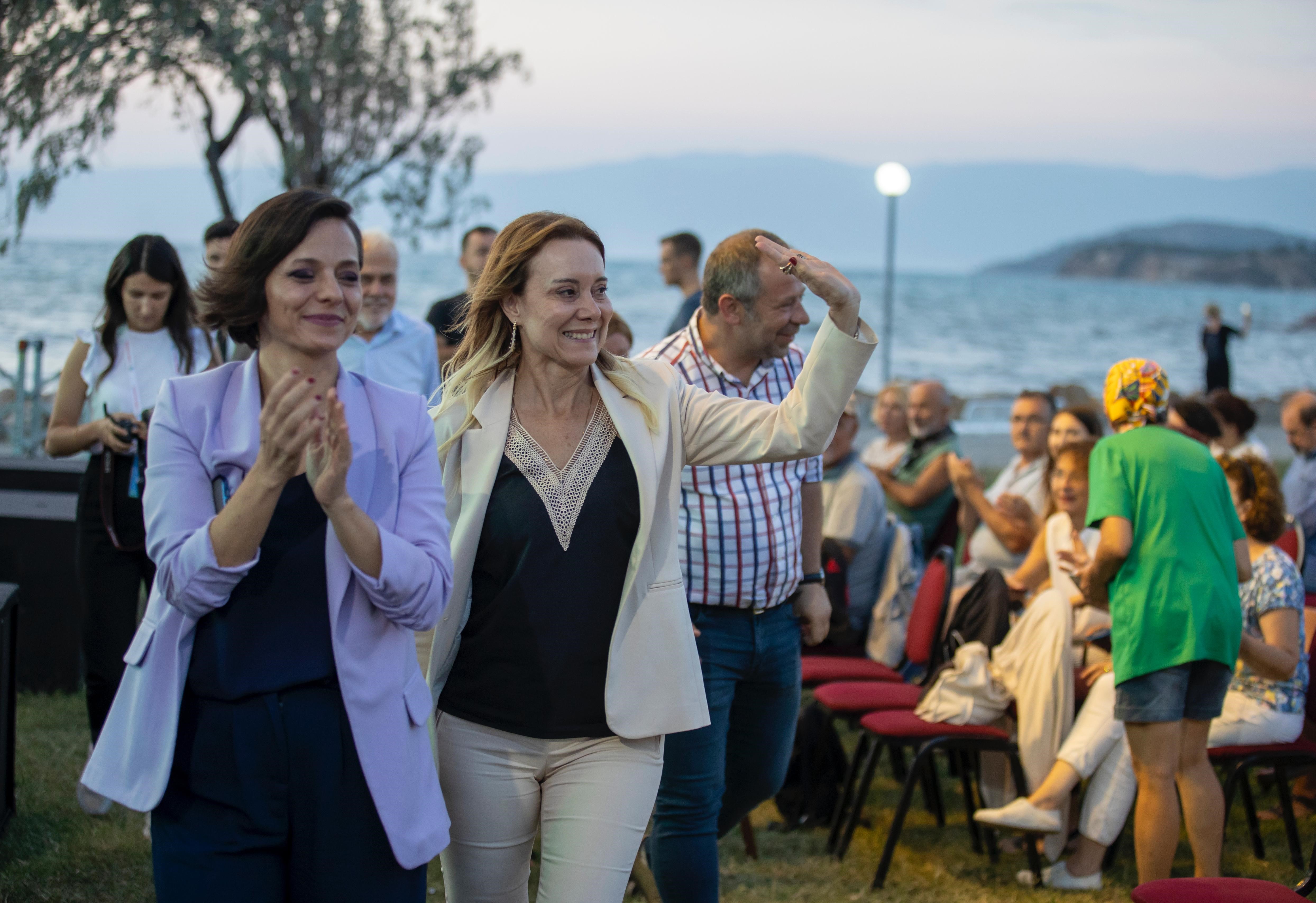 "Biz hep mücadelelerle bir yerlere geldik"