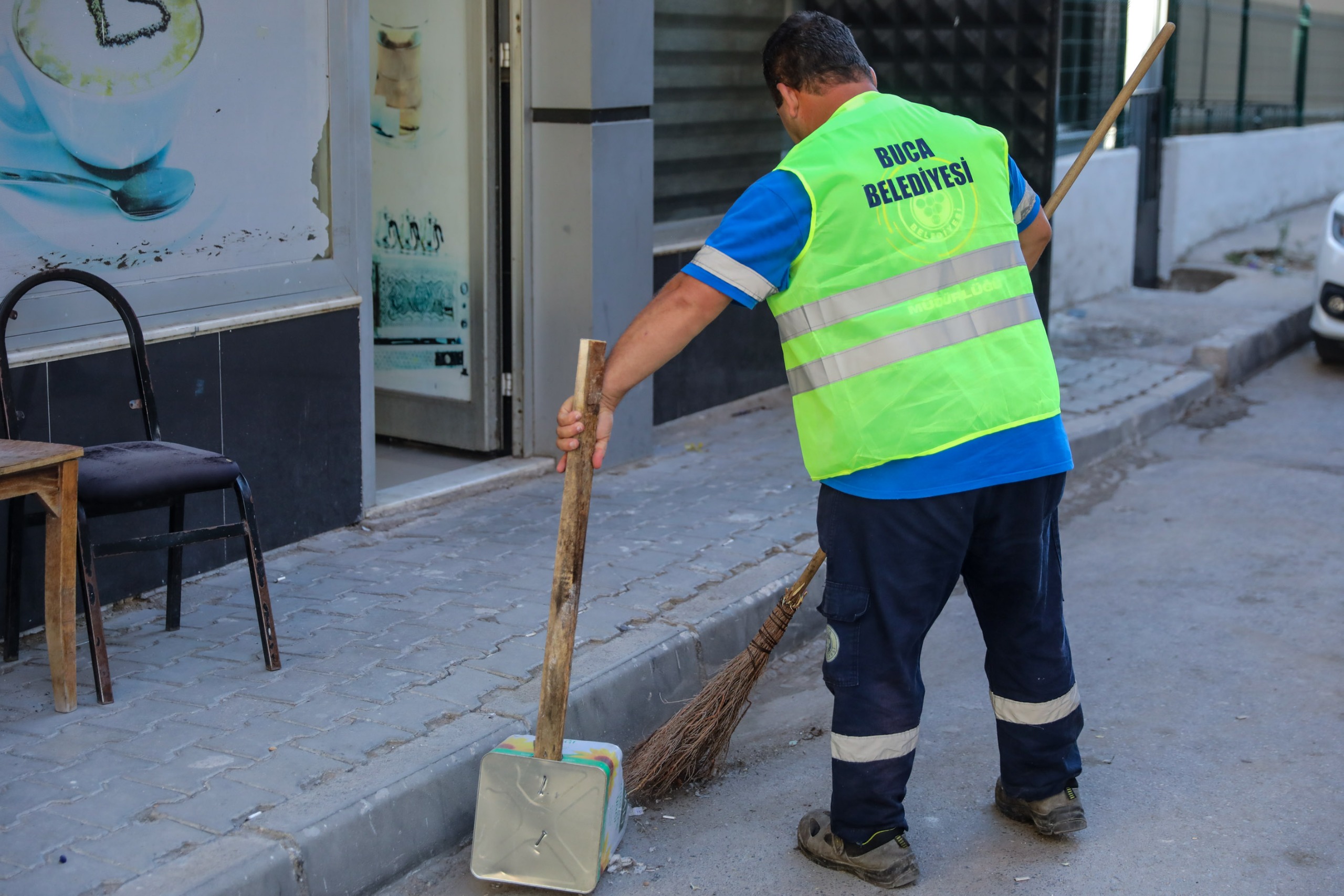 Buca Belediyesi Mahalle Temizliği 01