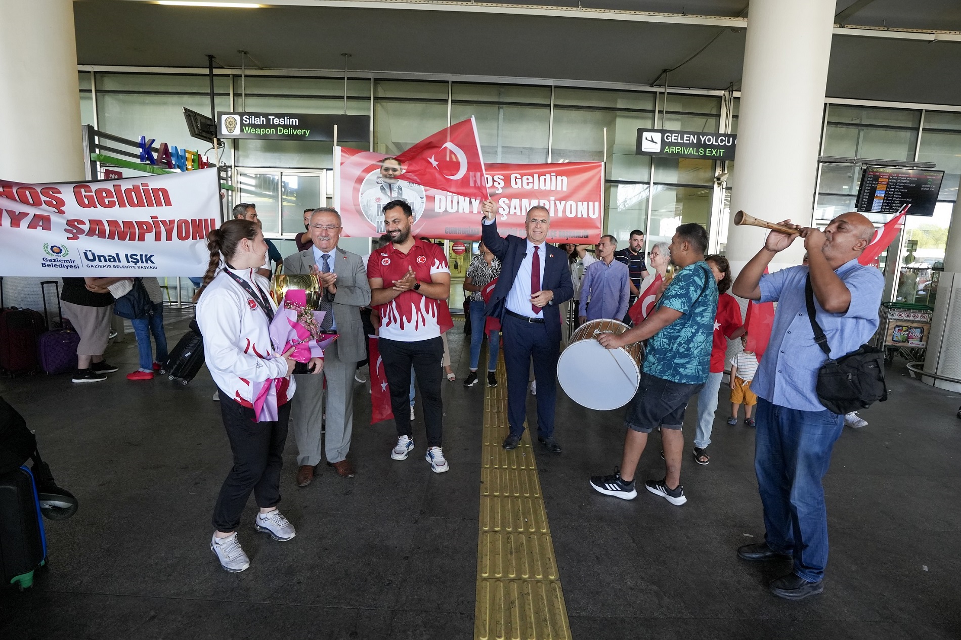 "İlçemizin ve ülkemizin gururu oldun”