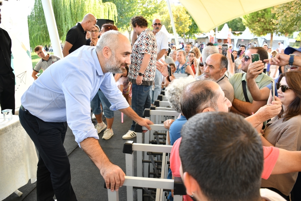 “Manisa’ya büyük bir kültürel katkı sağladığını düşünüyorum”