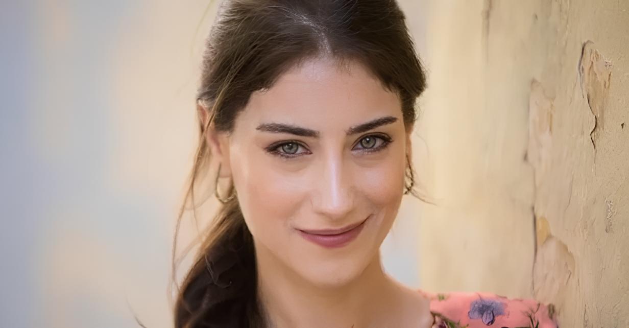 Hazal Kaya Kac Yasinda3