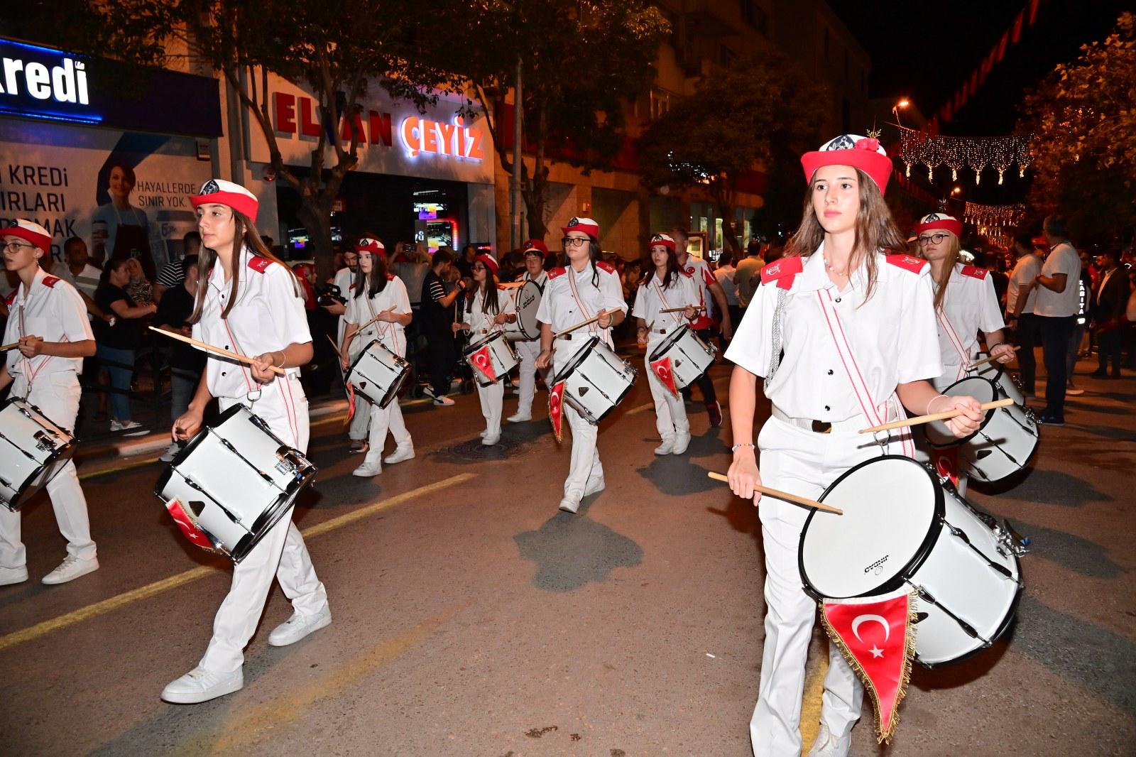 Manisa’nın kurtuluşu ışık ve animasyon gösterileriyle canlandırıldı