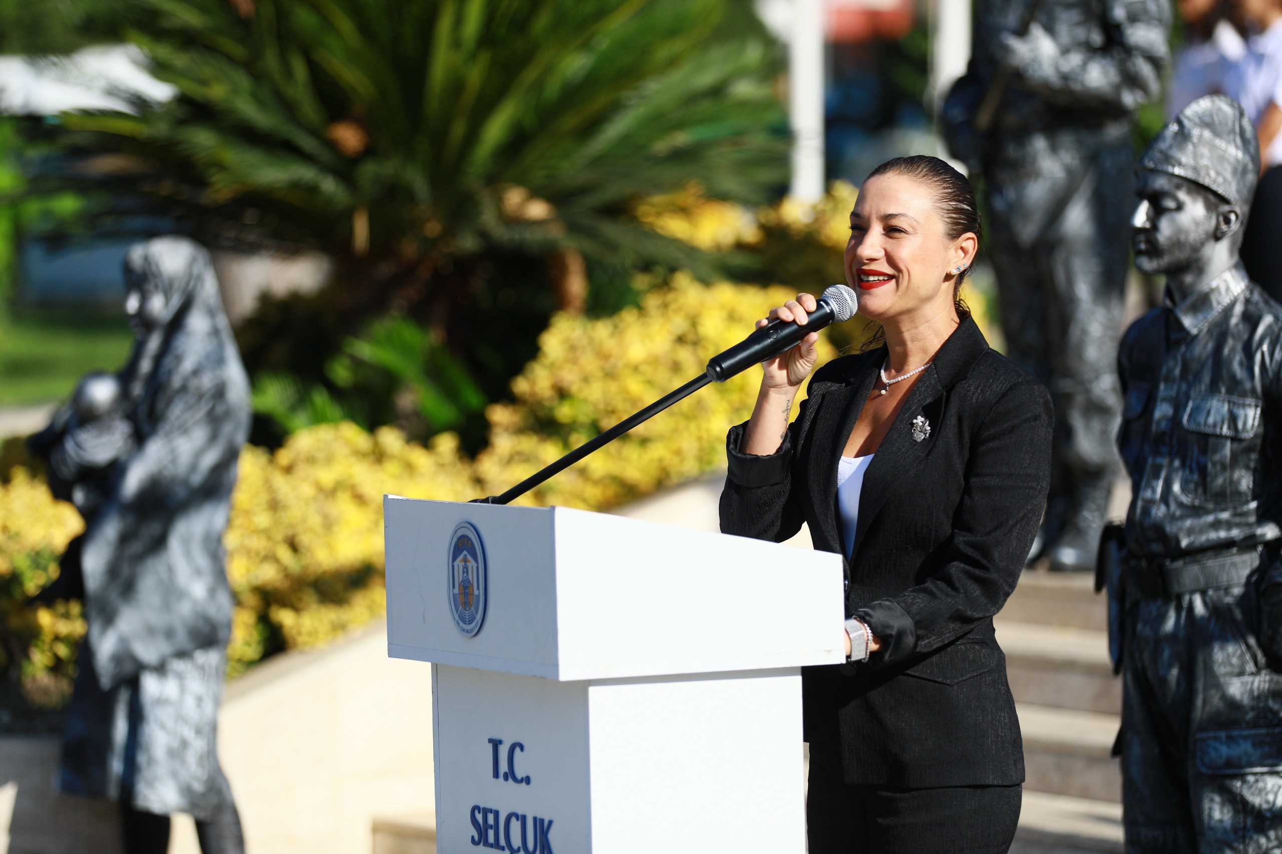 "Bugün sonsuz bağımsızlığın ve özgürlüğün Selçuk’a gelişinin bayramıdır"