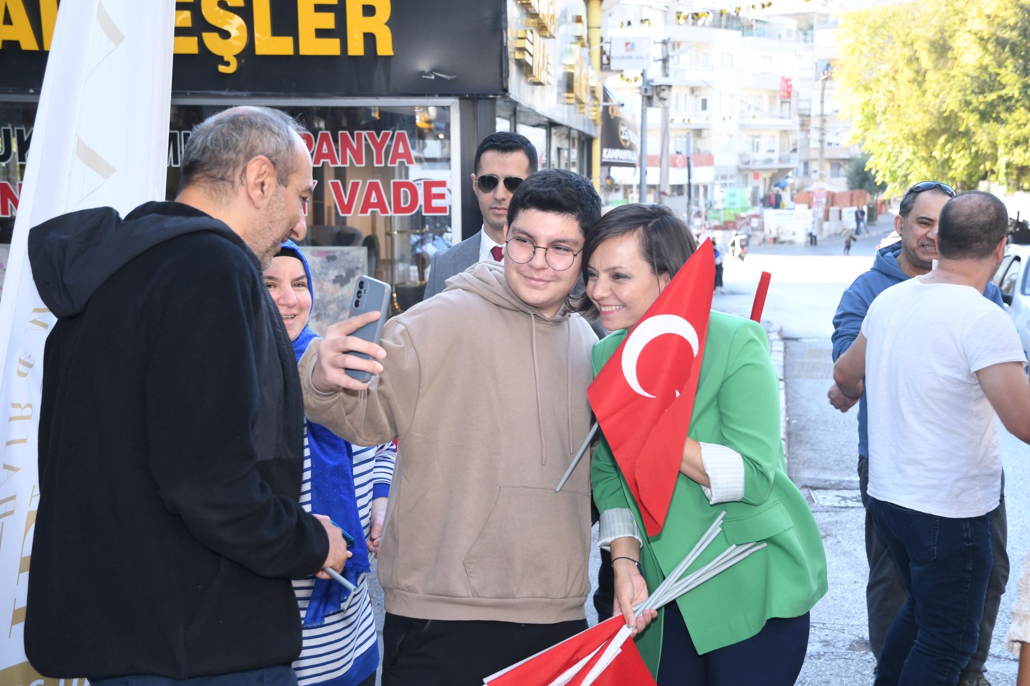 Cumhuriyet Korteji'nde sizlerle bir arada olmayı istiyoruz