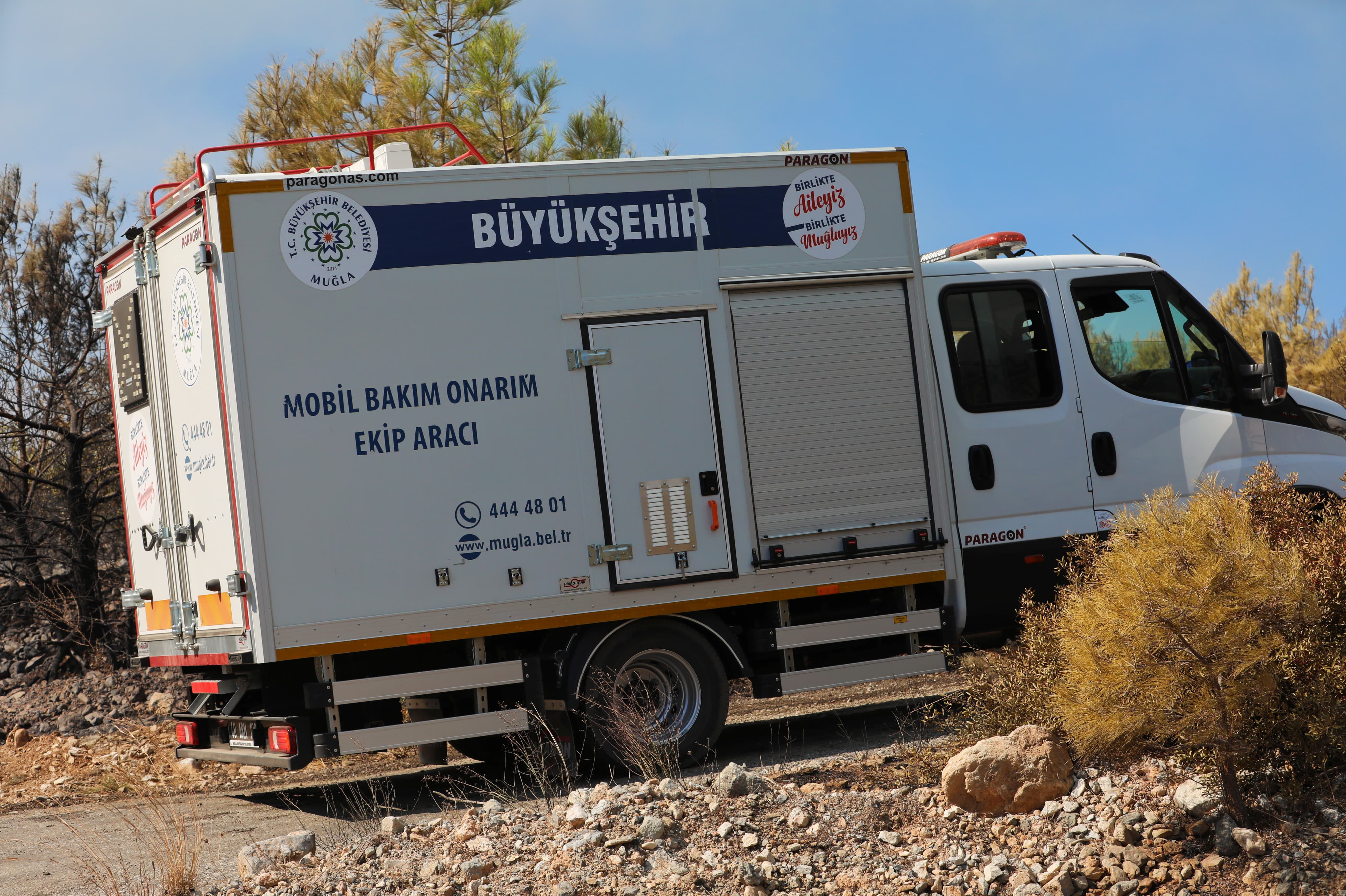 Yangın bölgesine mobil ikram aracı 